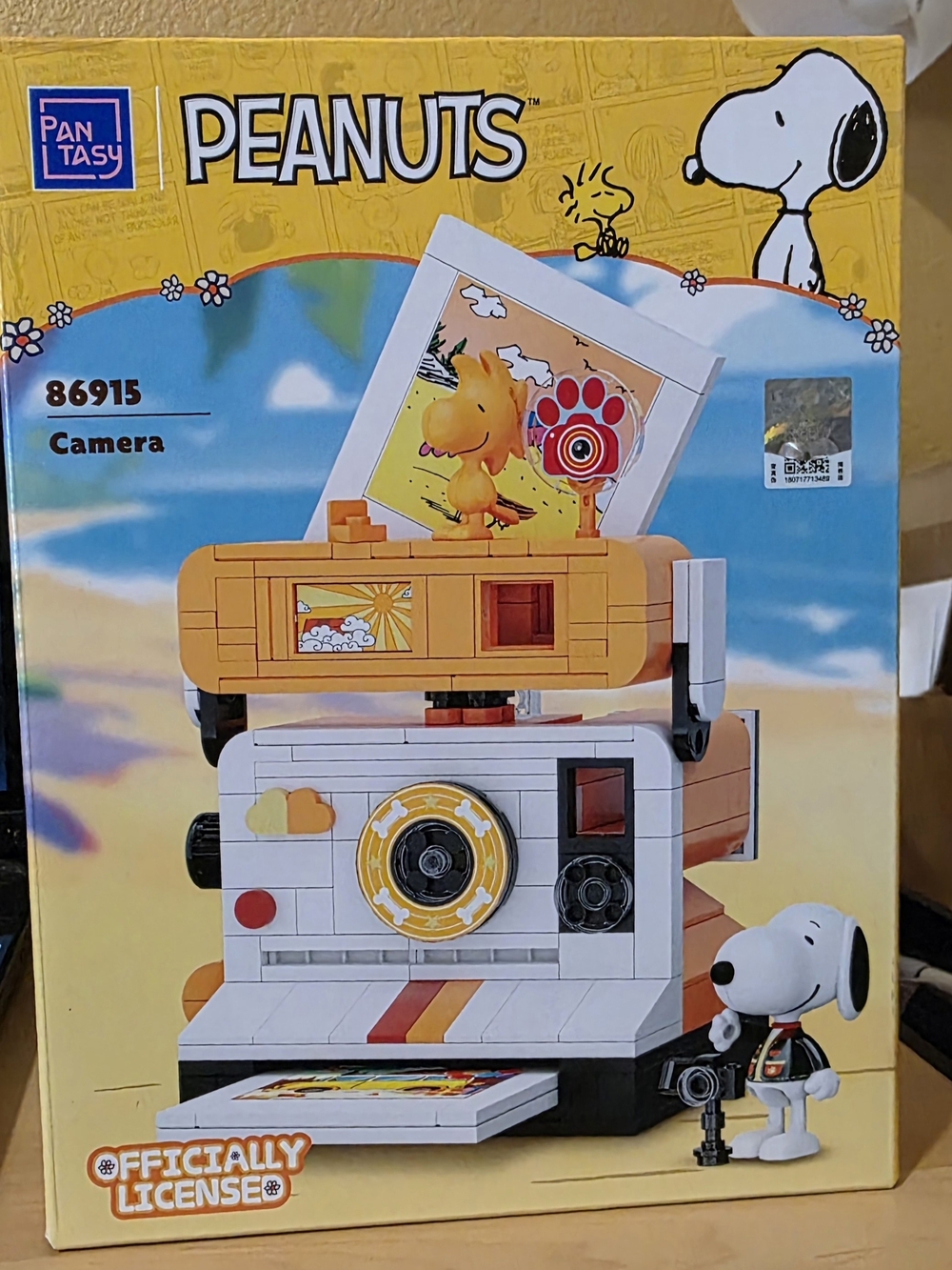 Peanuts Snoopy Yellow & White Camera Building Toy - Officially Licensed